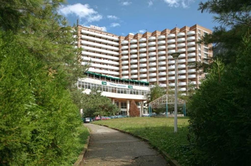 Hotel Dacia Băile Herculane Exterior foto