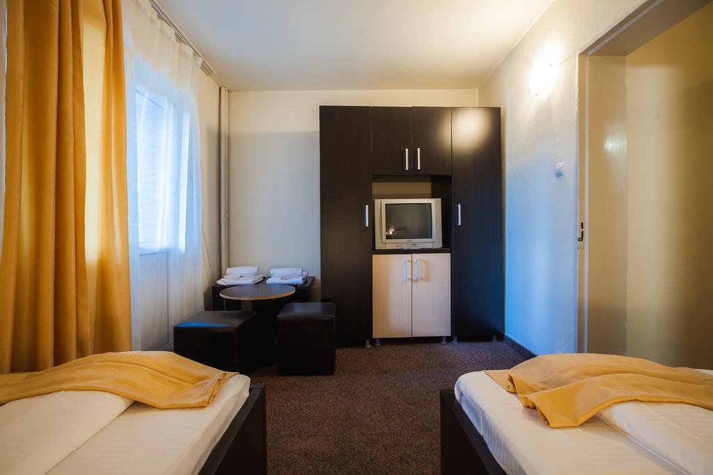 Hotel Dacia Băile Herculane Exterior foto